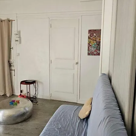 דירה Renovated Near The Beach *